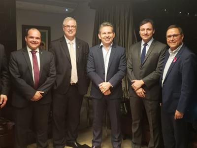 Foto da Notícia: Vice-presidente nacional da OAB se reúne com representantes do Judiciário e Executivo