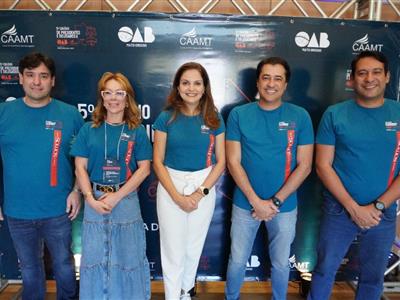 Foto da Notícia:  Advocacia mato-grossense inicia trabalhos do V Colégio de Presidentes de Subseções e Delegados da CAA/MT em Primavera do Leste com emocionante homenagem