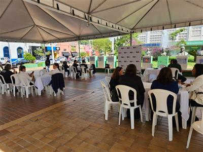 Foto da Notícia: Comissão da OAB-MT realiza atendimento gratuito a população na Praça Alencastro